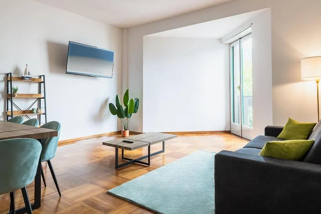 3 Bedroom Beautiful Lake View Near Como Center联系方式